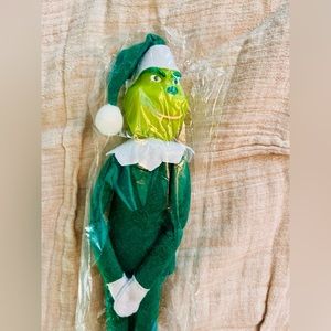 Grinch on the Shelf!
